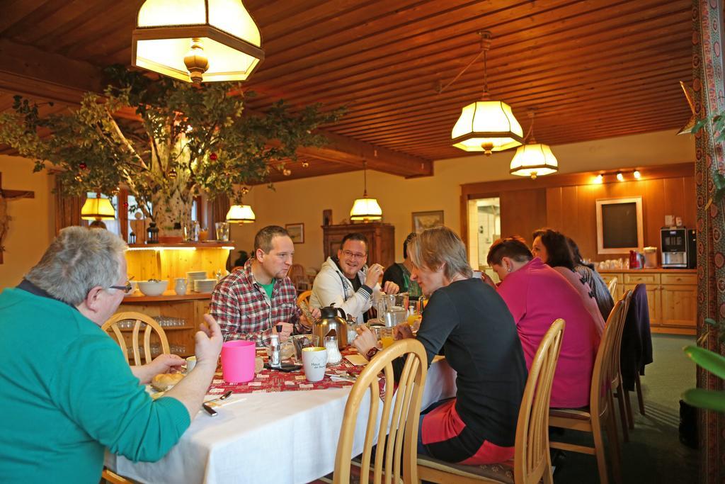 Hotel Haus Der Begegnung Gosau Esterno foto