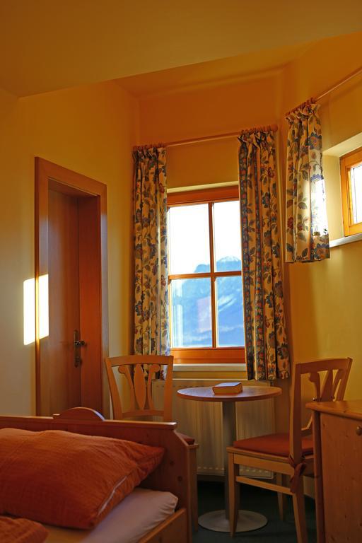 Hotel Haus Der Begegnung Gosau Esterno foto